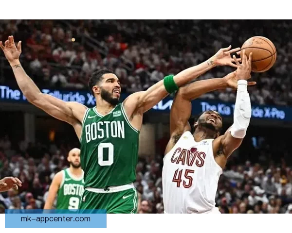 加兰创历史首人纪录七场首发三分破三十助攻破五十