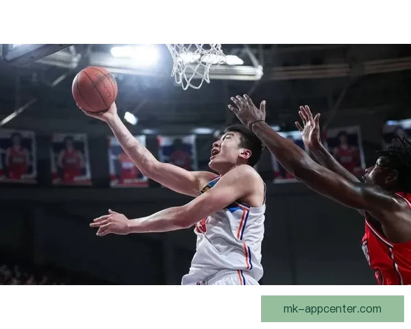 格兰谈伤病困扰一号位无奈李炎哲寄语球员专注自身发挥